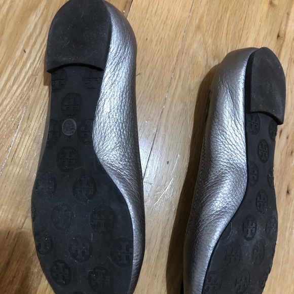Tory Burch Flats Size 7 - Picture 3 of 6